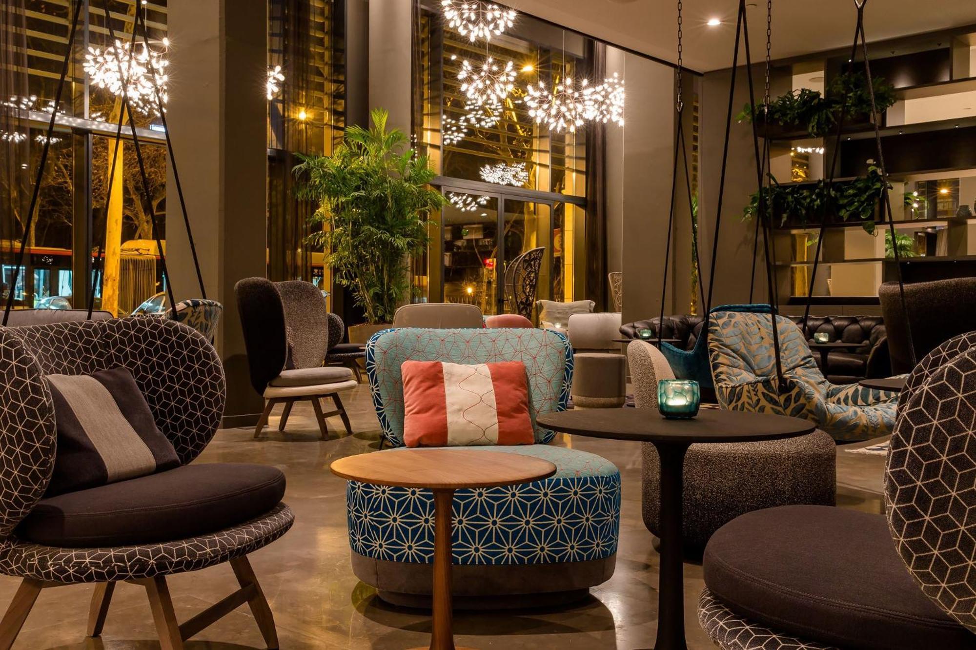 Motel One Barcelona-Ciutadella Exterior photo